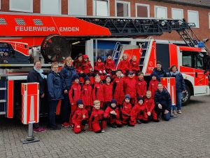 Read more about the article Kinderfeuerwehr zu Besuch bei der hauptberuflichen Wachbereitschaft Emden