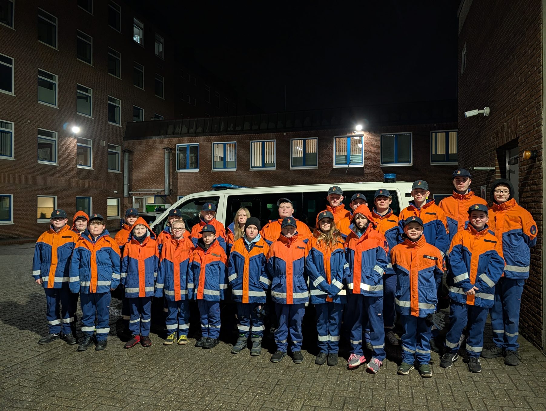 Mehr über den Artikel erfahren Besuch der Polizeiinspektion Leer/Emden